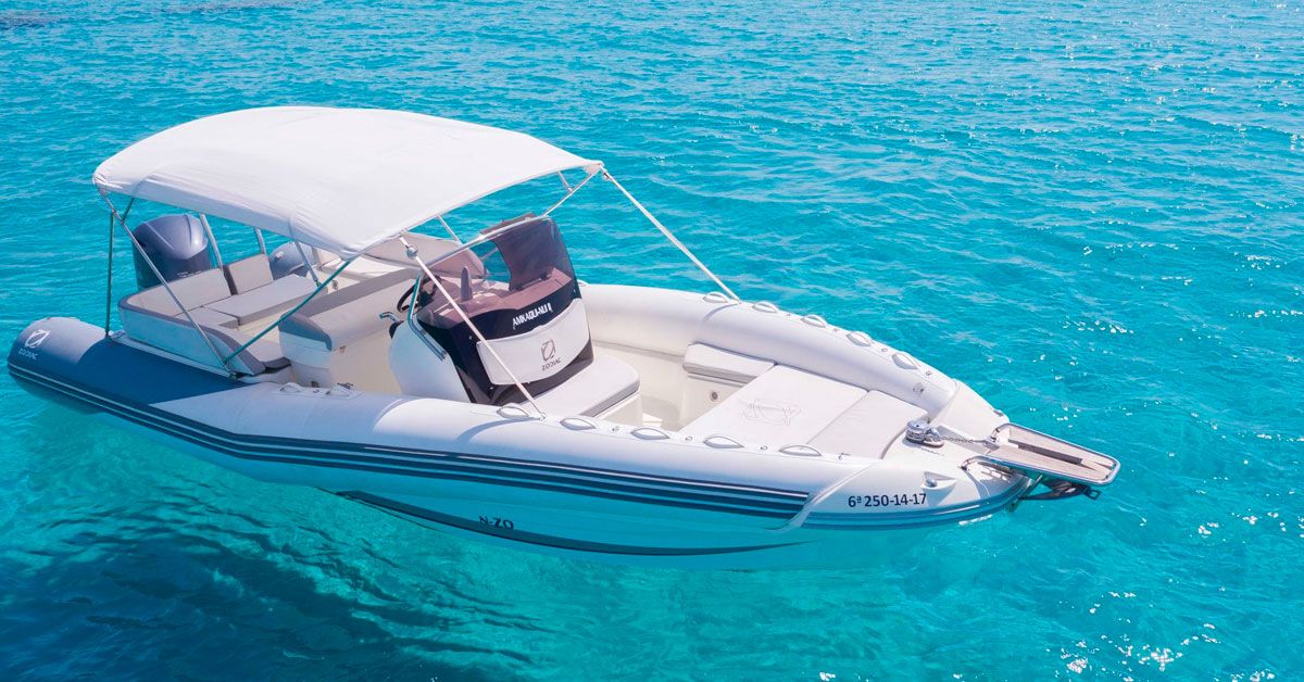 Rent inflatable boats in Ibiza