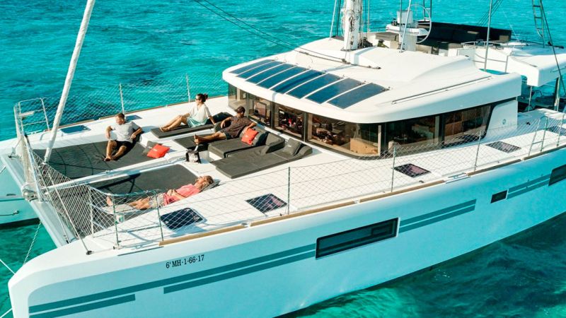 Ventajas de alquilar un barco durante tus vacaciones en Ibiza